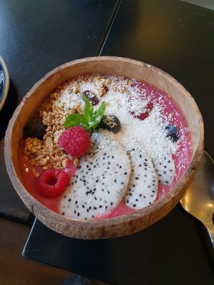 Breakfast bowl at Vegabond - Leliegracht in Amsterdam