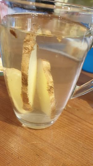 ginger tea at Vegabond - Leliegracht in Amsterdam