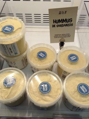 At OBBIO you can also find home made organic take away  food, all that is offered at the cafeteria plus what you will find at the freezer all mate at their kitchen.  at OBBIO Food in Barcelona