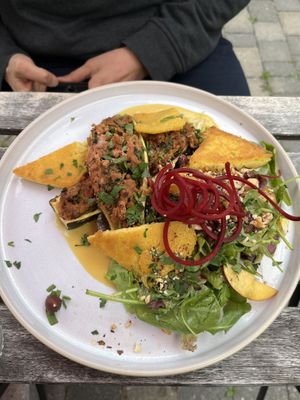 Polenta and zucchini   at Die FETTE BEETE in Krefeld
