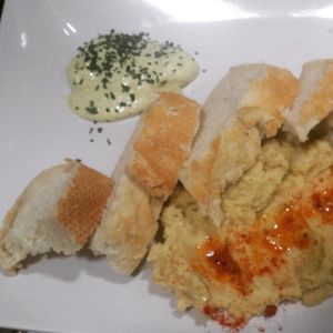 Hummus with veganesse snack at Sanissimo - Malasaña in Madrid