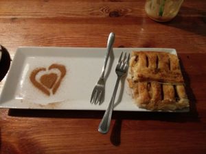 apfelstrudel at Sanissimo - Malasaña in Madrid