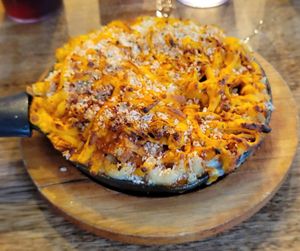 Vegan Buffalo Chik'n Mac & Cheese at Aisha's Plant-Based Eatery in Miami