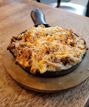 Vegan Jerk Chik'n Mac & Cheese at Aisha's Plant-Based Eatery in Miami