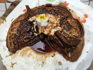 Waffle with pear at Mondays in Auckland