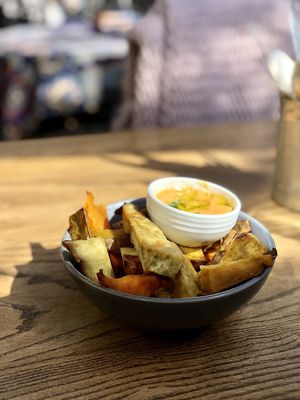 Roasted veggie chips at Mondays in Auckland