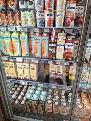 Vegan milk at Masoutis in Thessaloniki
