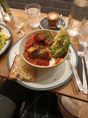 Shakshuka (tofu in place of eggs) at Kin Cafe Vegetarian in London