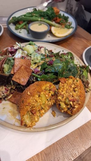 Inside the aranchini 🤤 at Kin Cafe Vegetarian in London