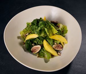 Fig & Mango Salad (vegan) at Askili Orchard in New York City