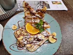 Vegane Waffeln mit Schoko und Banane at Wunschlos Gluecklich in Wurzburg