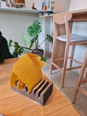 Homemade crackers at La Cucina di Kalan in Monza