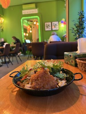 Sweet and sour chicken  at Rau&La in Warsaw