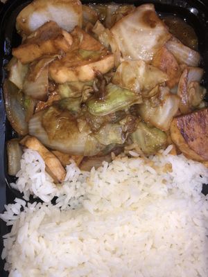 Cabbage  with vegan chicken  at Mai Dragon in Hanover