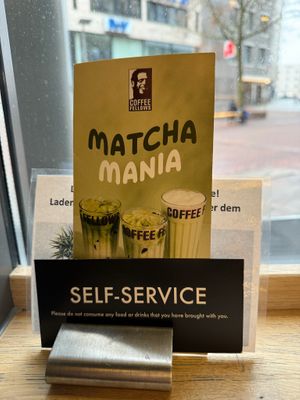 matcha sign at Coffee Fellows in Ulm