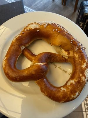 vegan pretzel at Coffee Fellows in Ulm