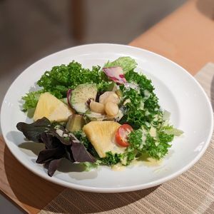 Vegan Hawaiian Salad at Sufood 舒果 in Central Singapore