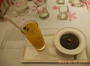 Sesame Panna Cotta and Passion Fruit Calamansi Tea at Sufood 舒果 in Central Singapore