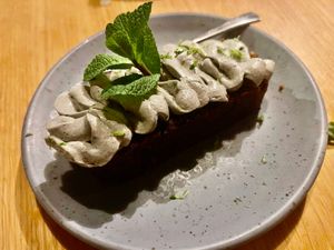 Sesamcake + Frosting
€ 5.5
(Menu januari 2026) at YUSU in Ghent