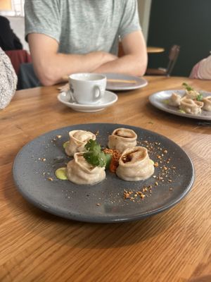 Momo  at YUSU in Ghent