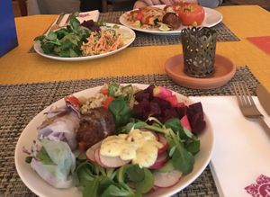 Nice buffet with good vegan options at Jardim dos Sentidos in Lisbon