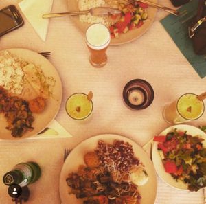 summer lunch buffet at Jardim dos Sentidos in Lisbon