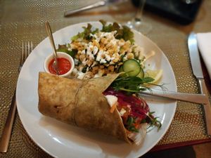 wrap with great chickpeas salad at Jardim dos Sentidos in Lisbon