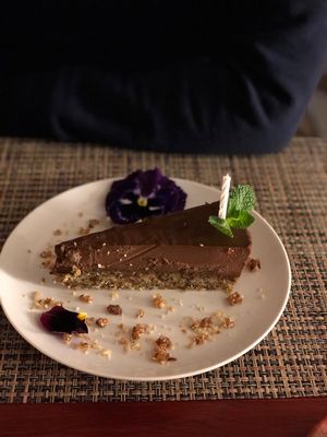 Raw cake of the day “cocoa” at Jardim dos Sentidos in Lisbon