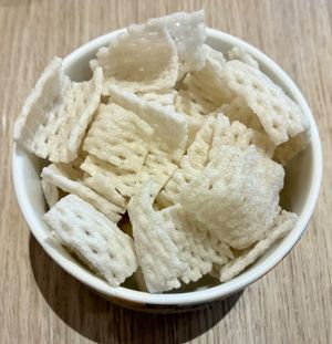 Taro crackers  at Kaleidoscope in Dubai