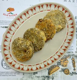 Aloo tiki  at Ziya in Dubai