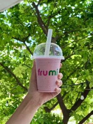 Elite Strawberry Smoothie  at Frumi - Organic Smoothies in Da Nang