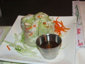 Rouleaux végétaliens aux légumes at My Thai Vegan Cafe in Boston