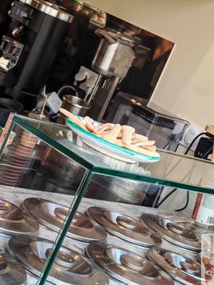 spoon comestible at LaCrèma  in Paris