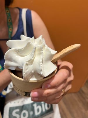  at LaCrèma  in Paris