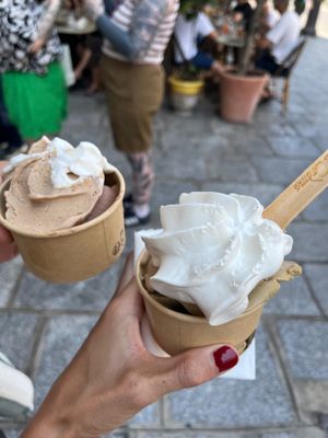  at LaCrèma  in Paris