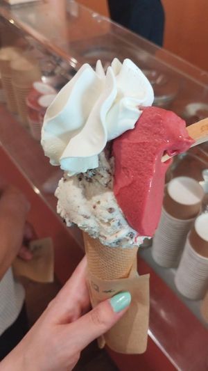  at LaCrèma  in Paris