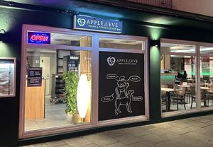 Außenansicht, veganes Restaurant  at Apple & Eve Vegan und tierisch lecker in Bremen
