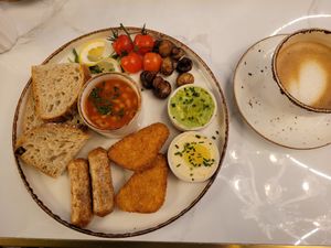 Vegan full "English" breakfast at La Dolce London in London