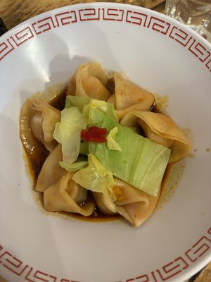 Wonton  at Luckyman Noodles in Milan