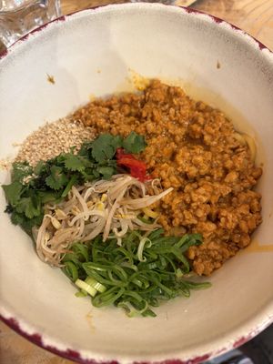 Vegamazemen   at Luckyman Noodles in Milan