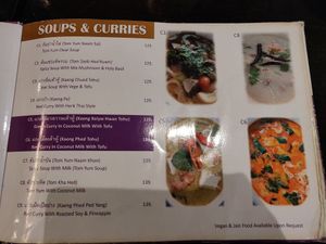 Menu: soups + curries at Kruaboon Thai in Bangkok