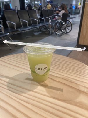 Pineapple 🍍 vernbena juicee  at LIM - Natoo - T1 in Lima