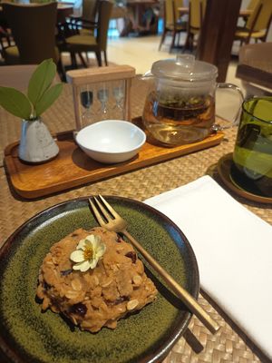 Oatmeal cookie at Araksa Tea Room Bangkok in Bangkok
