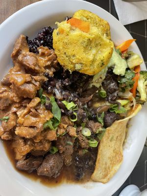 🧡  at Recanto Vegetariano in Sao Paulo