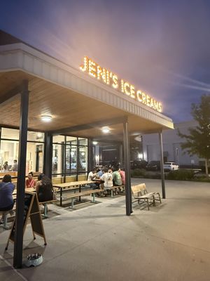 Exteriorr  at Jeni's Splendid Ice Creams in Atlanta