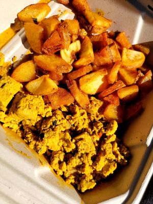 Tofu scramble and Cajun potatoes at The Little Grill in Harrisonburg