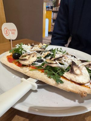 Ferrara Veg (GF base) at Pizzería Mano a Mano in Valencia
