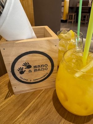  at Pizzería Mano a Mano in Valencia