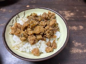 Braised mince rice at Guanmian Vegetarian in Taipei City
