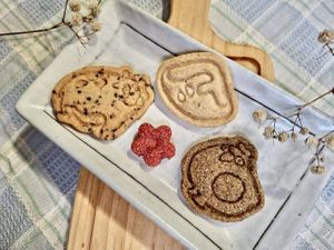 Vegan and gluten free Cookies  at Makise Vegan Dessert in Taipei